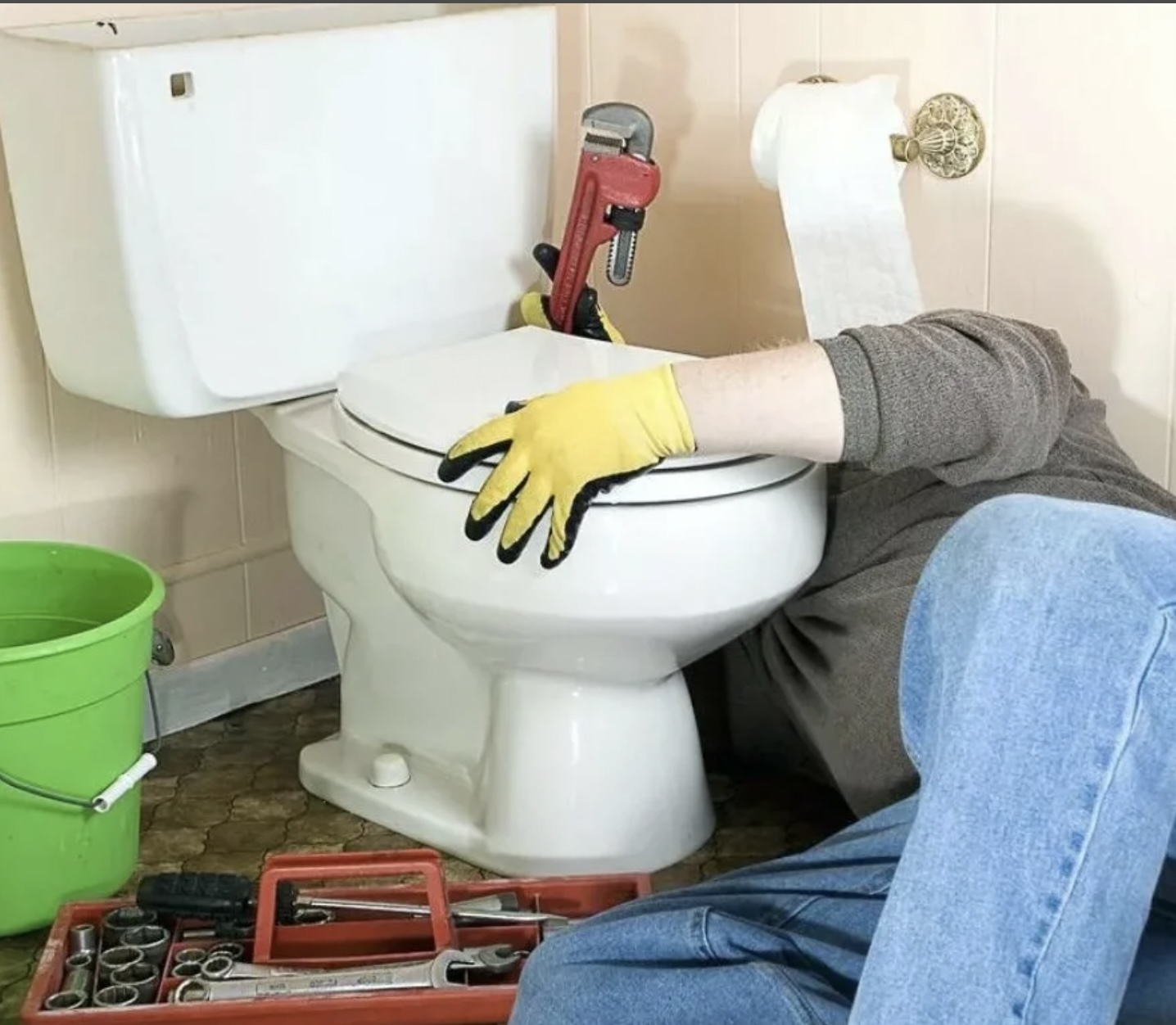 Замена унитаза в Новосибирске Замена унитаза